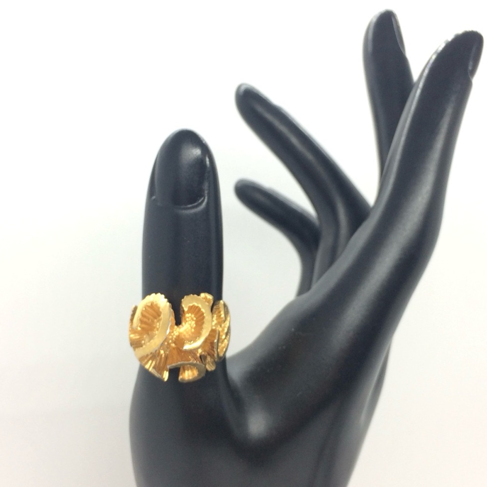 VINTAGE MCM GOLD TONE FLOWER COCKTAIL RING MODERNIST STATEMENT ABSTRACT FLORAL - Picture 16 of 16
